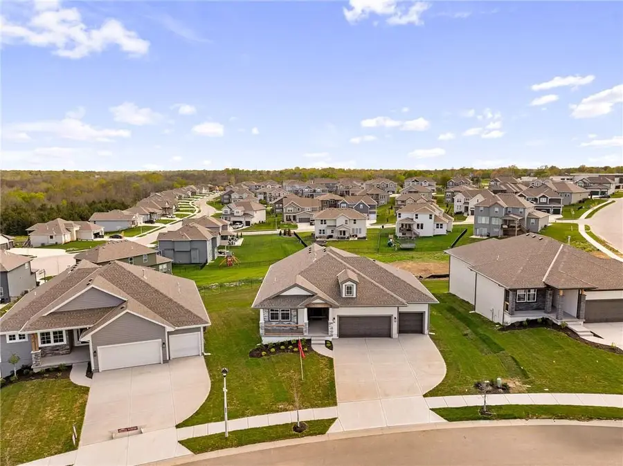 19521 W 114th Terrace, Olathe, KS 66061 - Image #3