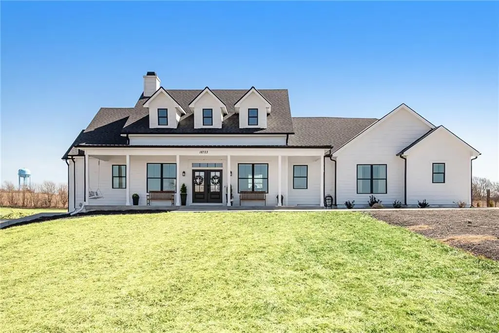 18723 County Line Road, Smithville, MO 64089 - Image #1