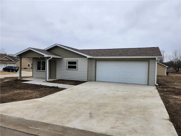 1704 N 2nd Street, Neodesha, KS 66757