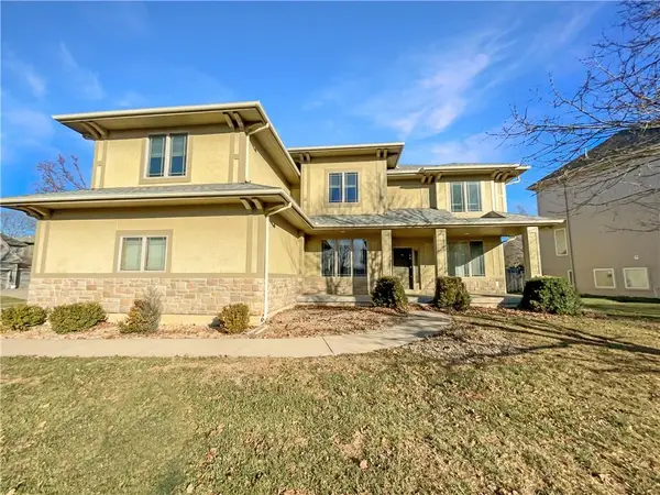 2300 Silver Spring Lane, Lee's Summit, MO 64086