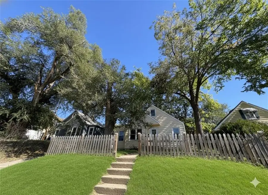 445 N Quincy Avenue, Kansas City, MO 64123 - Image #3