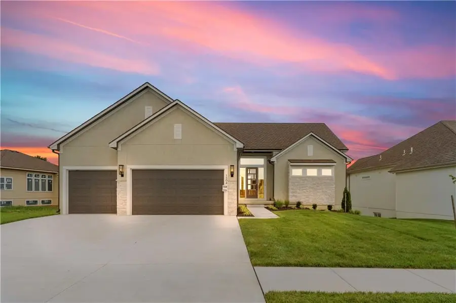 1504 NE Stewart Place, Lees Summit, MO 64064 - Image #3