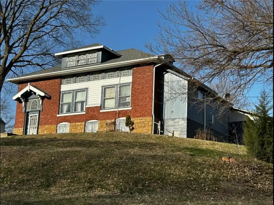 1015 S 6th Street, Atchison, KS 66002 - Image #2