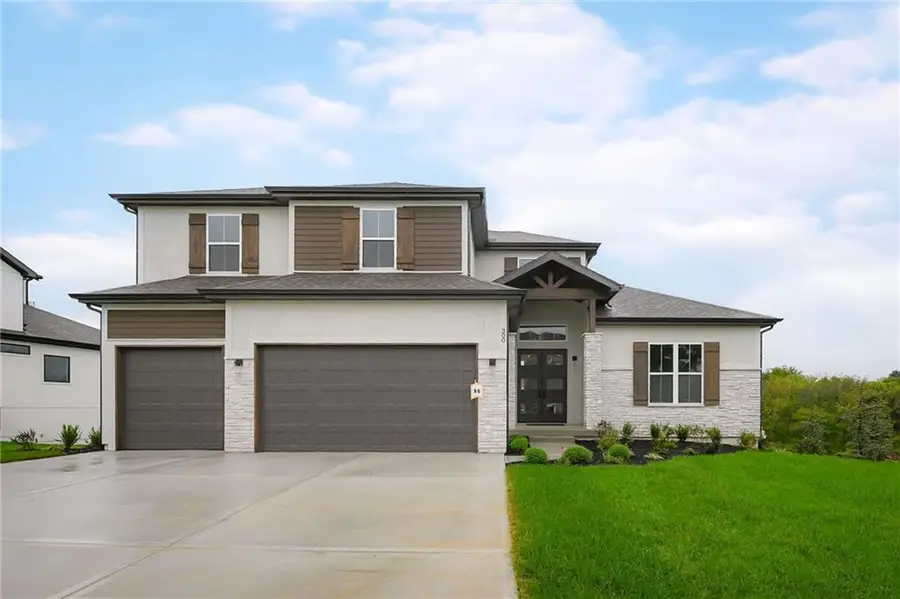 300 NW Earle Lane, Lees Summit, MO 64081 - Image #2