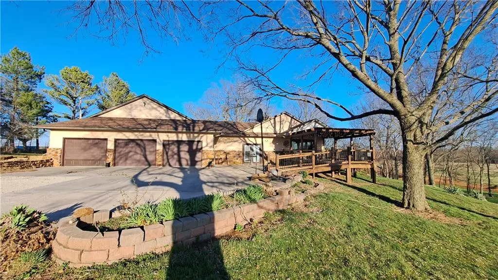 2101A Dove Road, Longton, KS 67352 - Image #1