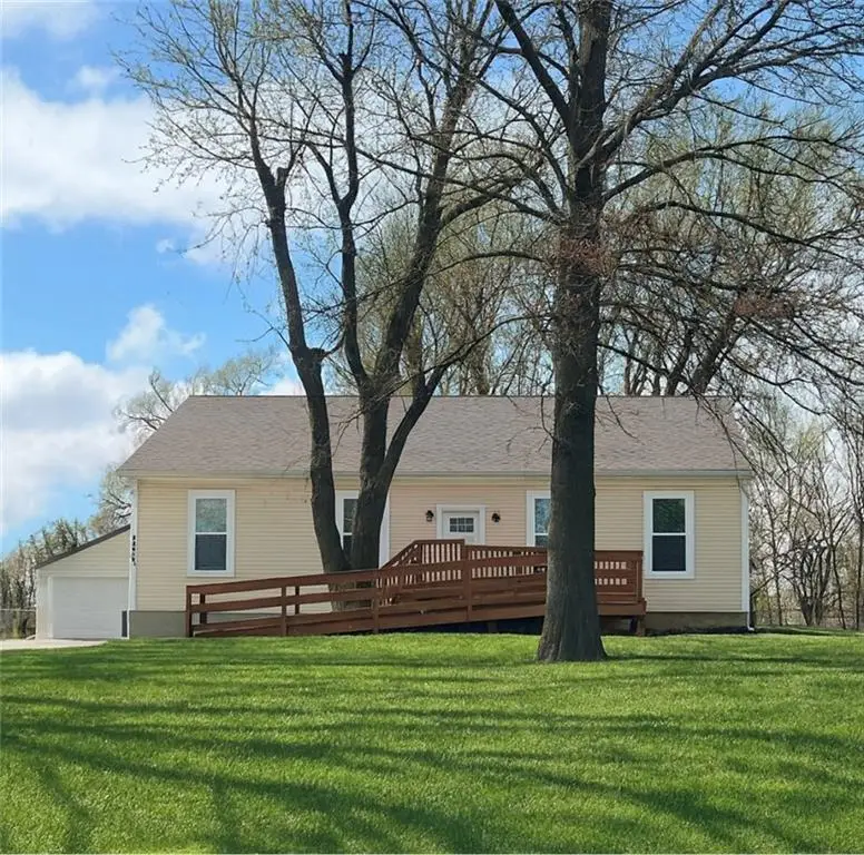 24431 139th Street, Leavenworth, KS 66048 - Image #1