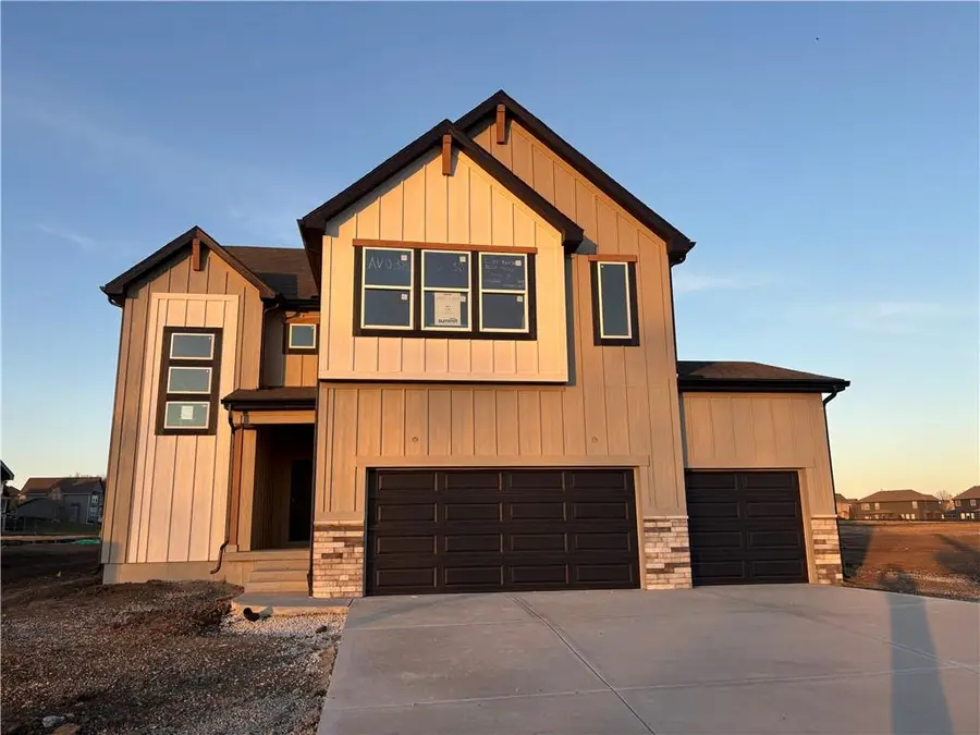 18180 W 166th Terrace, Olathe, KS 66062 - Image #2