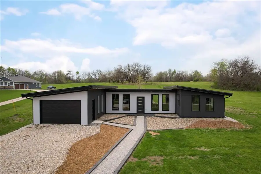 25915 E 267 Street, Harrisonville, MO 64701 - #2