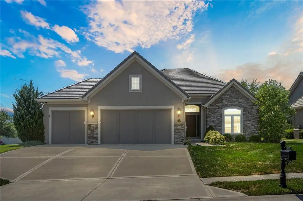 10300 N Dalton Avenue, Kansas City, MO 64154 - Image #1