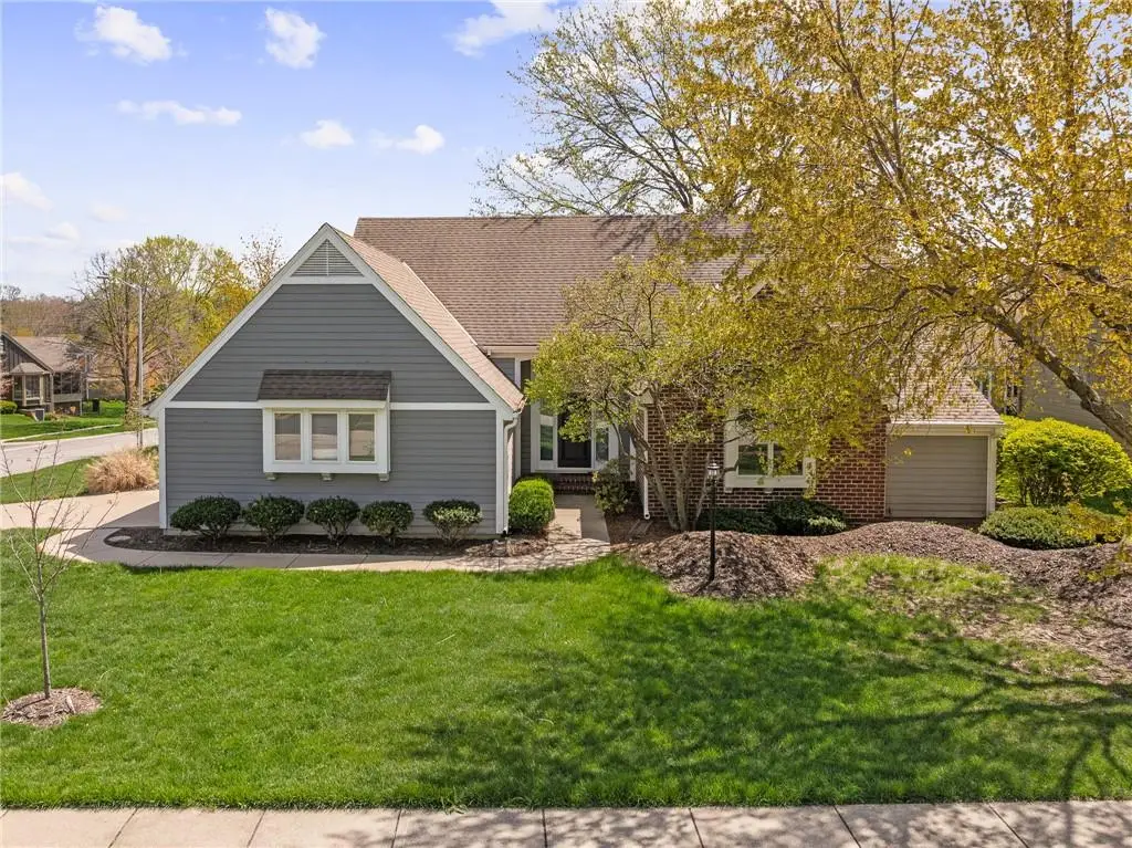 12313 Pembroke Lane, Leawood, KS 66209 - Image #1