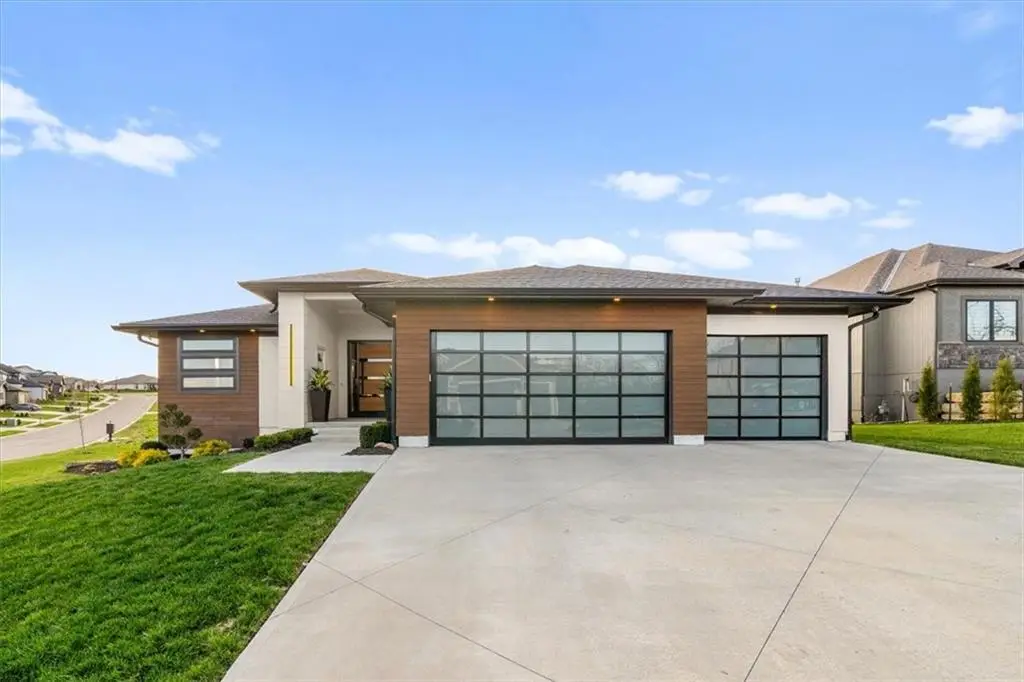 22530 W 87th Terrace, Lenexa, KS 66227 - #1