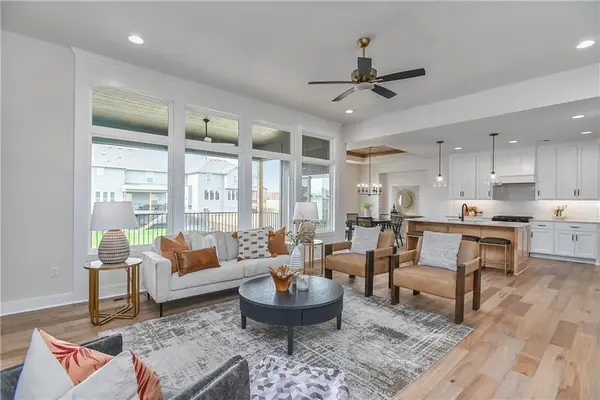 23806 W 58th Place, Shawnee, KS 66226