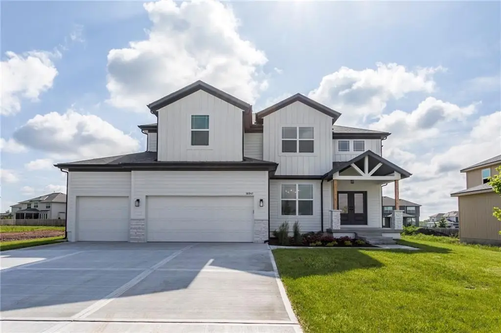 16941 S Brentwood Street, Olathe, KS 66062 - Image #1