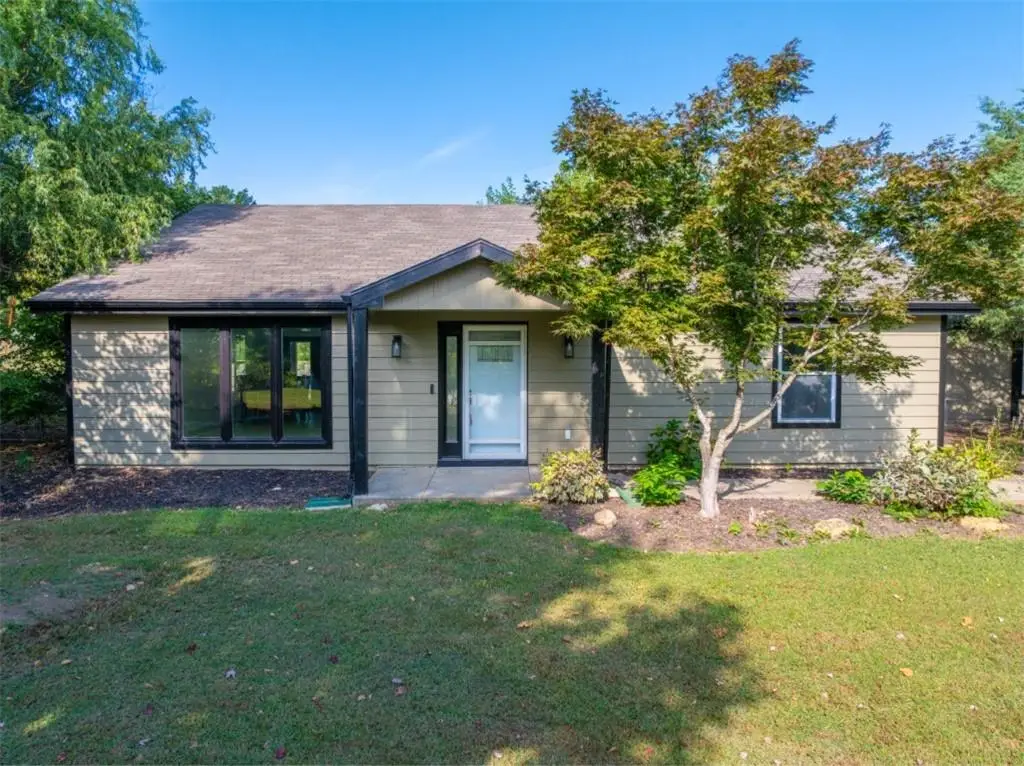 5183 Cherokee Lane, McLouth, KS 66054 - Image #1