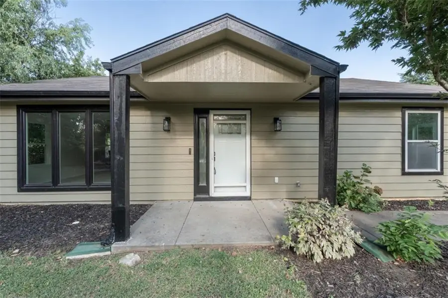 5183 Cherokee Lane, McLouth, KS 66054 - Image #3