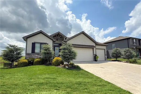 27821 E 133rd Street, Lee's Summit, MO 64086