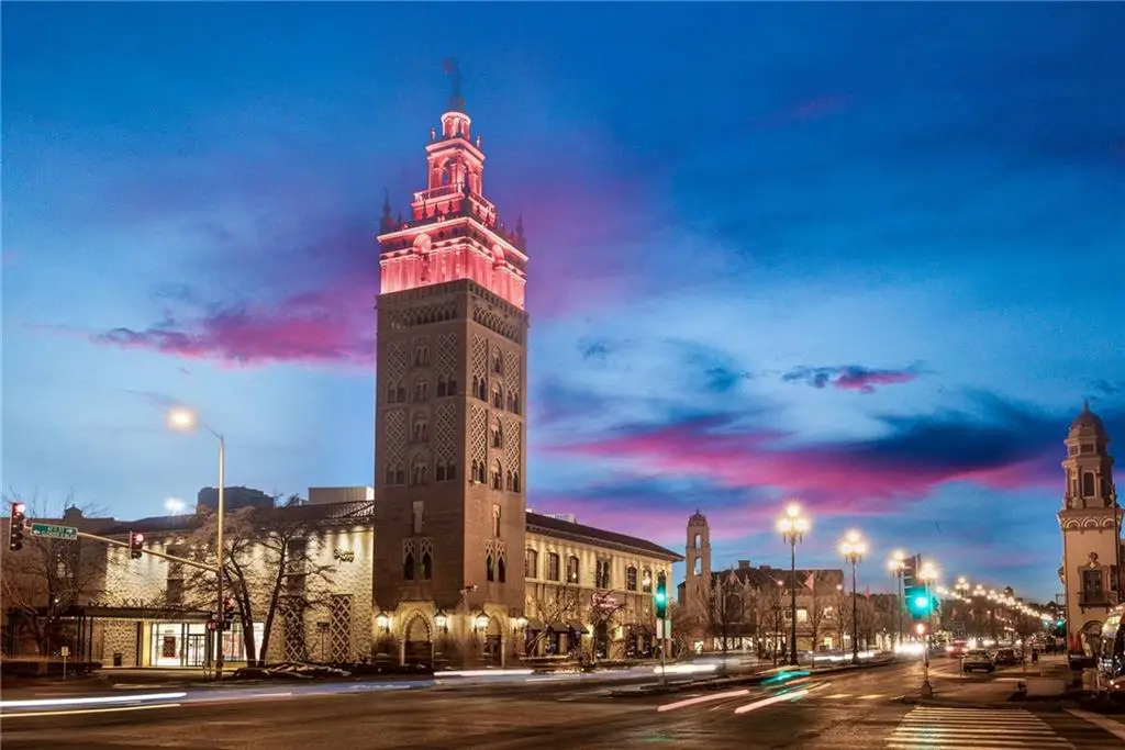 202 W 50th Street, Kansas City, MO 64112 - Image #1