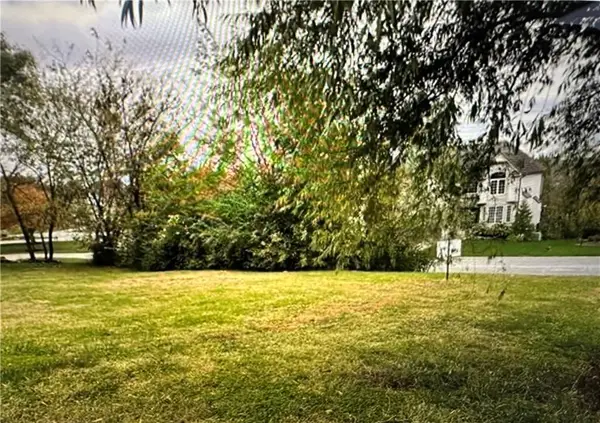 6201 NE Upper Wood Road, Lee's Summit, MO 64064