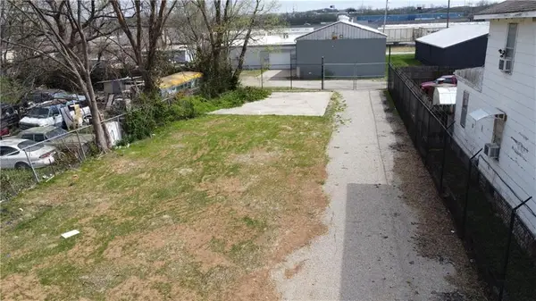 3819 Fuller Avenue, Kansas City, MO 64129