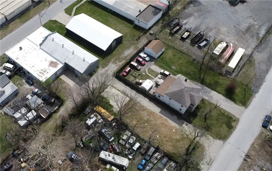 3819 Fuller Avenue, Kansas City, MO 64129 - Image #2