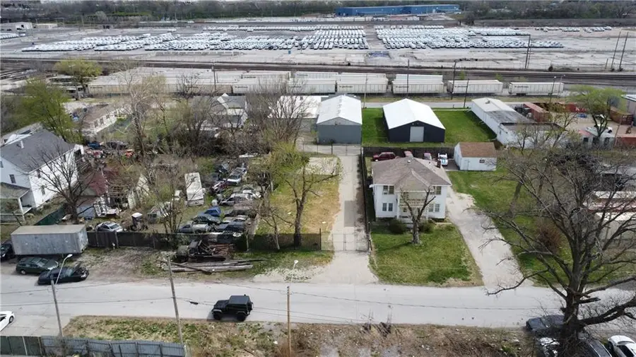 3819 Fuller Avenue, Kansas City, MO 64129 - Image #3