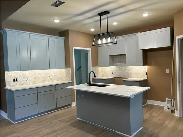 920 N 14th Street, Leavenworth, KS 66048