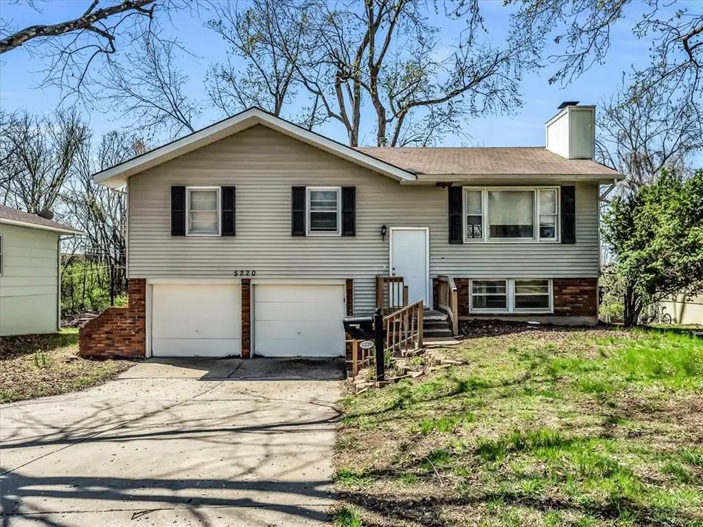 5220 Overton Avenue, Kansas City, MO 64133 - Image #1