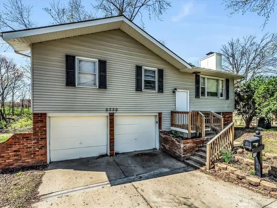 5220 Overton Avenue, Kansas City, MO 64133 - Image #3