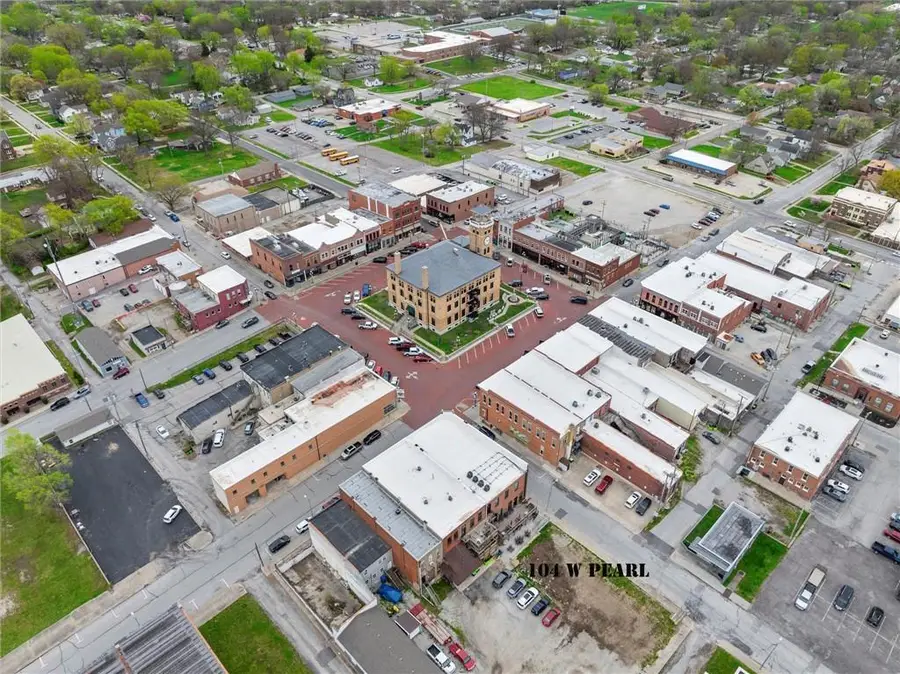 104 W Pearl Street, Harrisonville, MO 64701 - Image #2