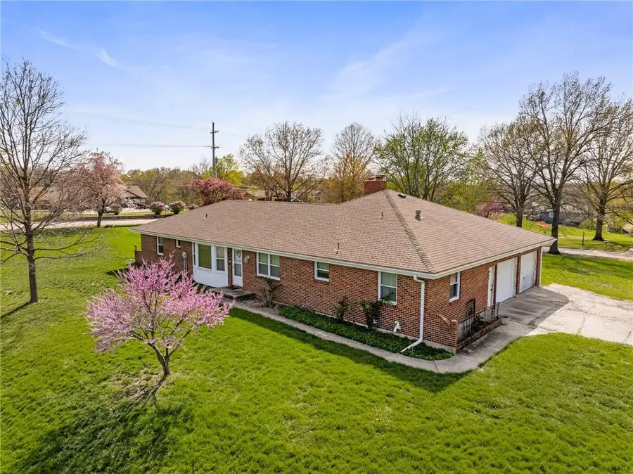6640 Pflumm Road, Shawnee, KS 66216 - Image #2
