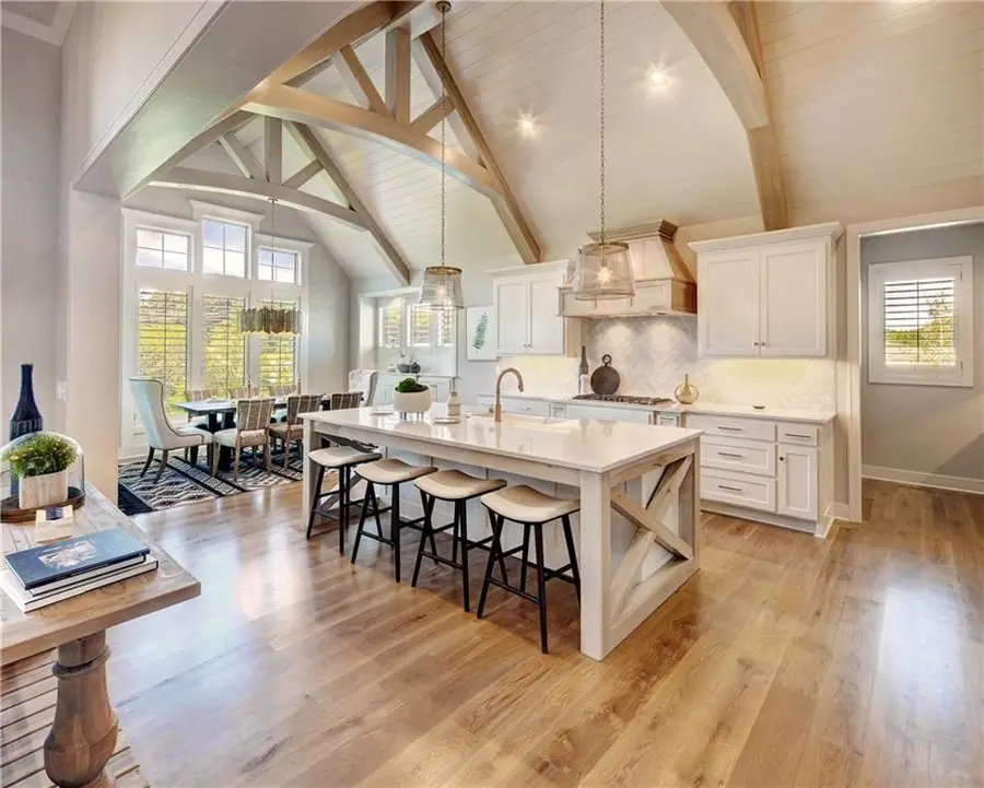 16046 S Twilight Lane, Olathe, KS 66062 - Image #2