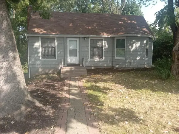 6800 Blue Parkway, Kansas City, MO 64129