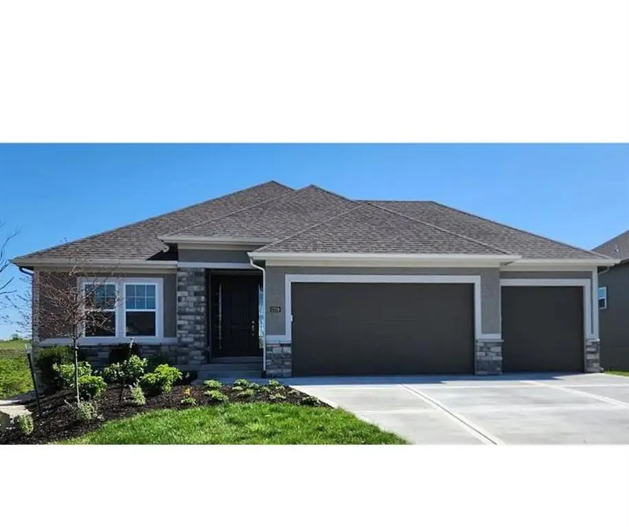 8216 NW 89th Terrace, Kansas City, MO 64153 - Image #1