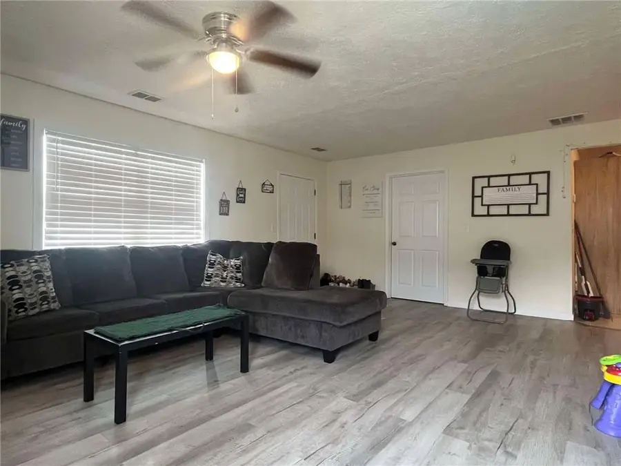 100 4343p Lane, Clinton, MO 64735 - Image #3