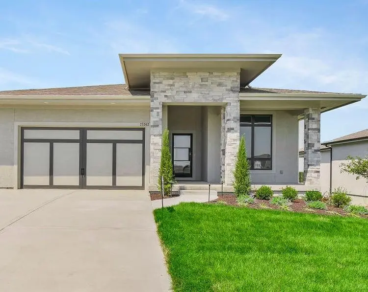 16159 S Kaw Street, Olathe, KS 66062 - Image #1