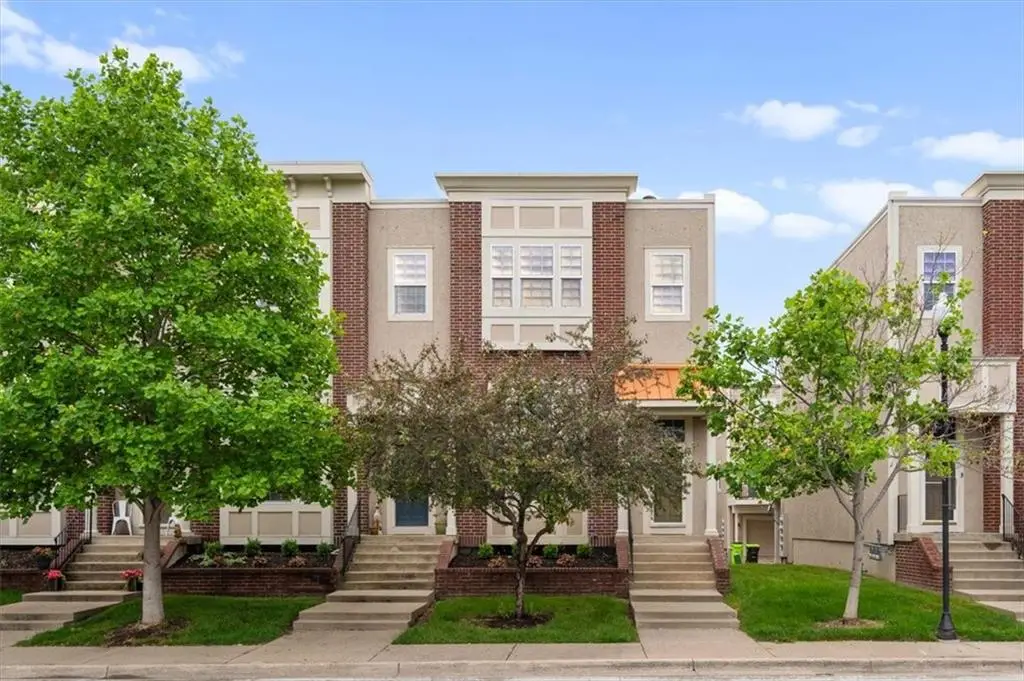 2906 Howell Street, North Kansas City, MO 64116 - #1