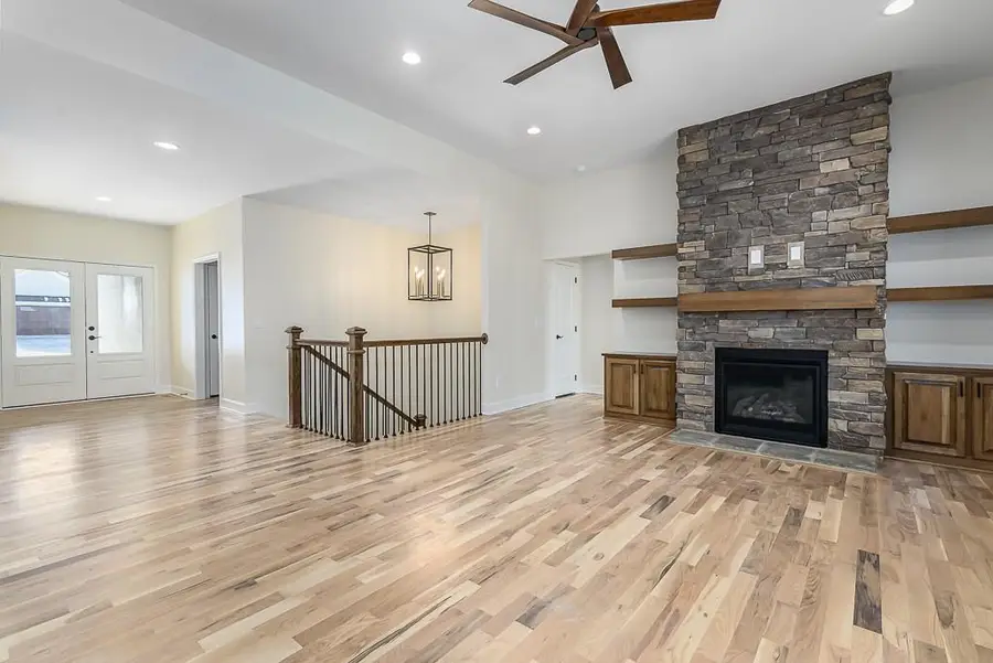 12838 Hubbard Road, Kansas City, KS 66109 - Image #3