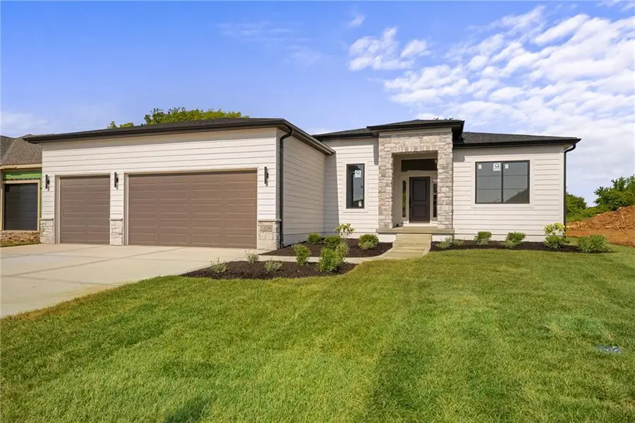 14266 S Houston Street, Olathe, KS 66061 - Image #2