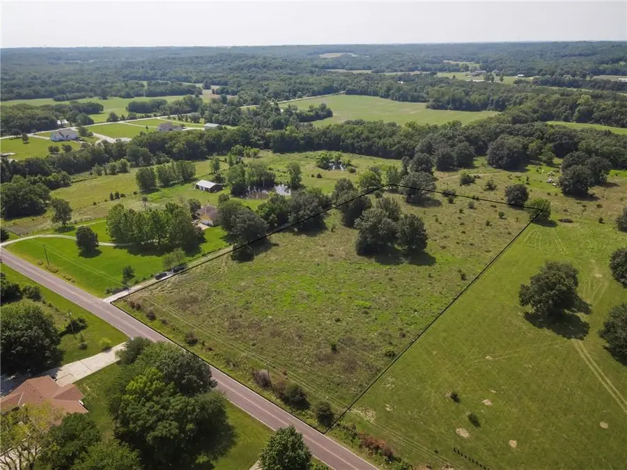 38301 E Cline Road, Lone Jack, MO 64070 - Image #2