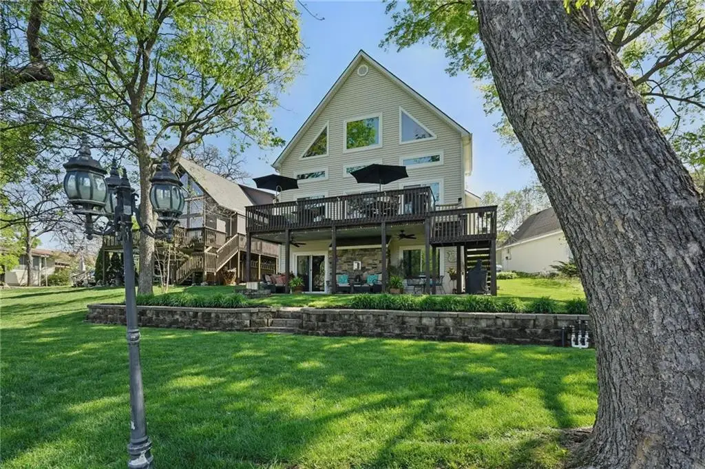 62 Beach Drive, Lake Tapawingo, MO 64015 - #1