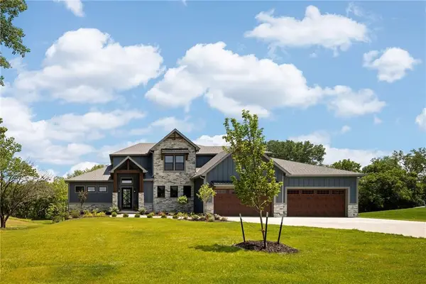 17894 169th Street, Basehor, KS 66007