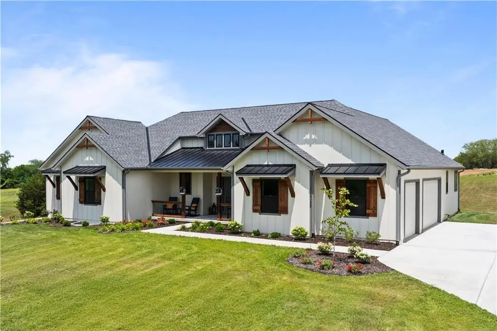 18068 Stillwell Road, Sherman, KS 66012 - Image #1