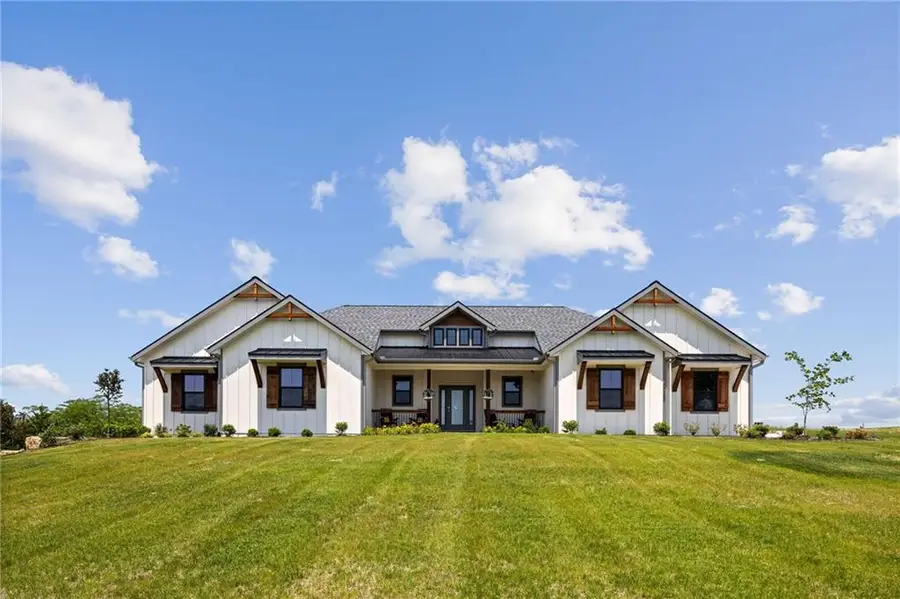 18068 Stillwell Road, Sherman, KS 66012 - Image #2