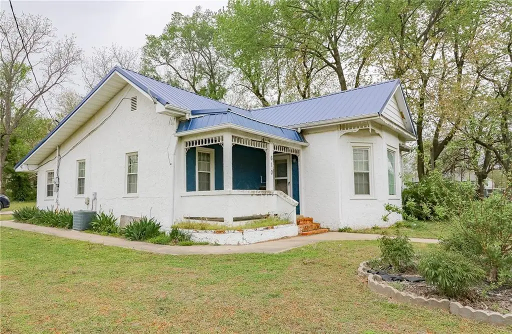 610 S Vine Street, Holden, MO 64040 - Image #1