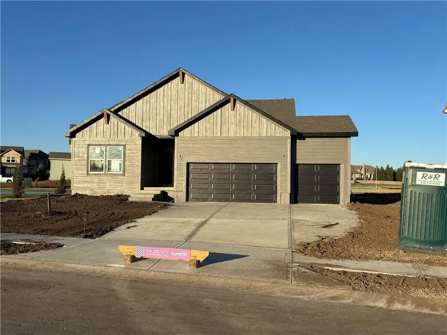 18204 W 166th Terrace, Olathe, KS 66062 - Image #2