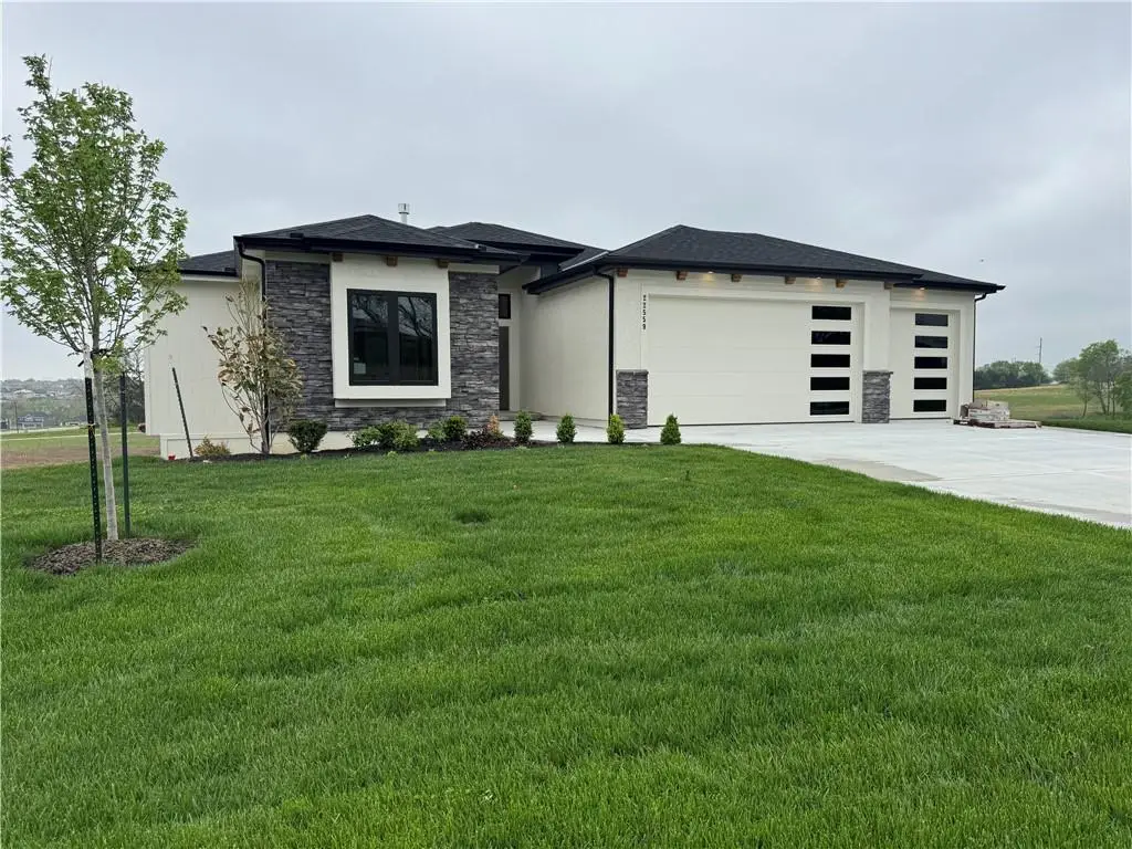 22559 W 89th Terrace, Lenexa, KS 66227 - Image #1