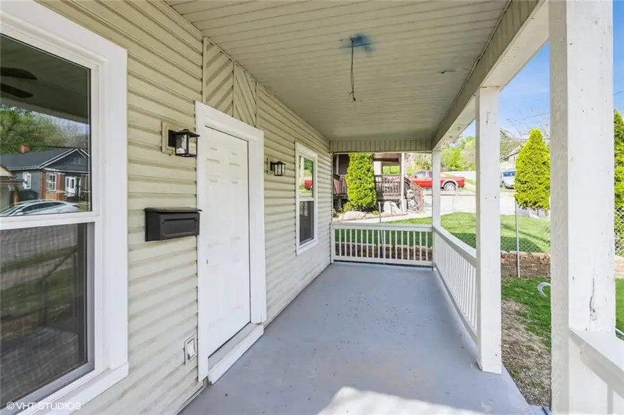 1209 Lowell Avenue, Kansas City, KS 66102 - Image #2