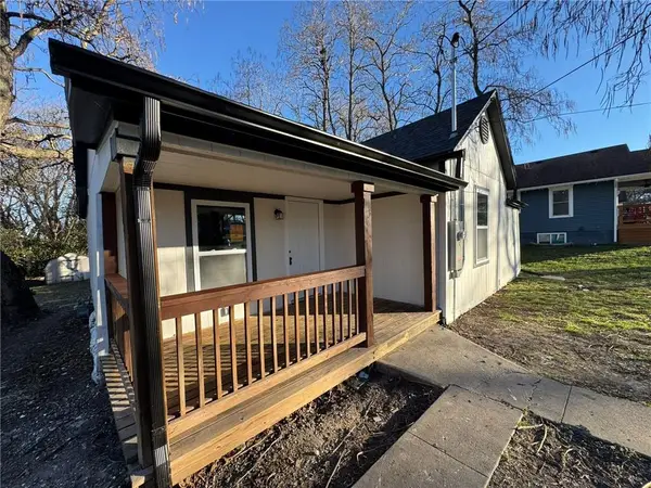 901 Fourth Street, Osawatomie, KS 66064