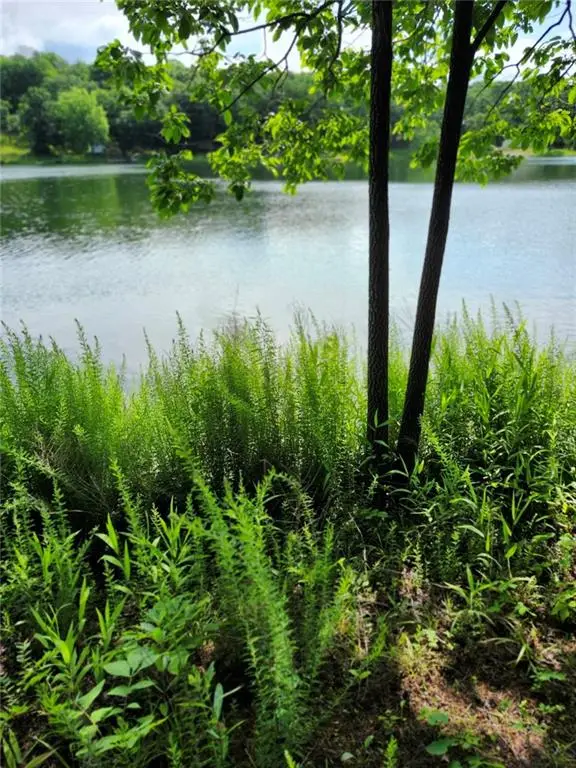 158 Greentree Ridge, Mound City, KS 66056