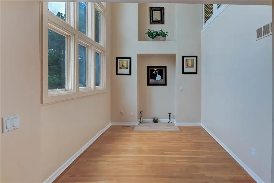 4738 Holly Street, Kansas City, MO 64112 - Image #3